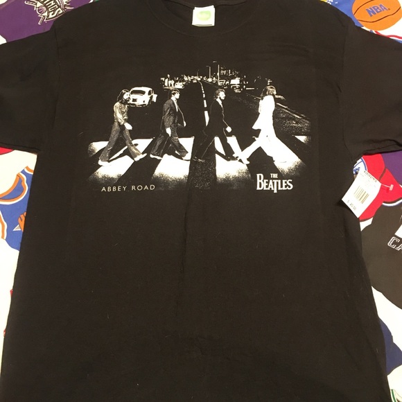 The Beatles Black Abbey Road T-Shirt - Picture 1 of 3